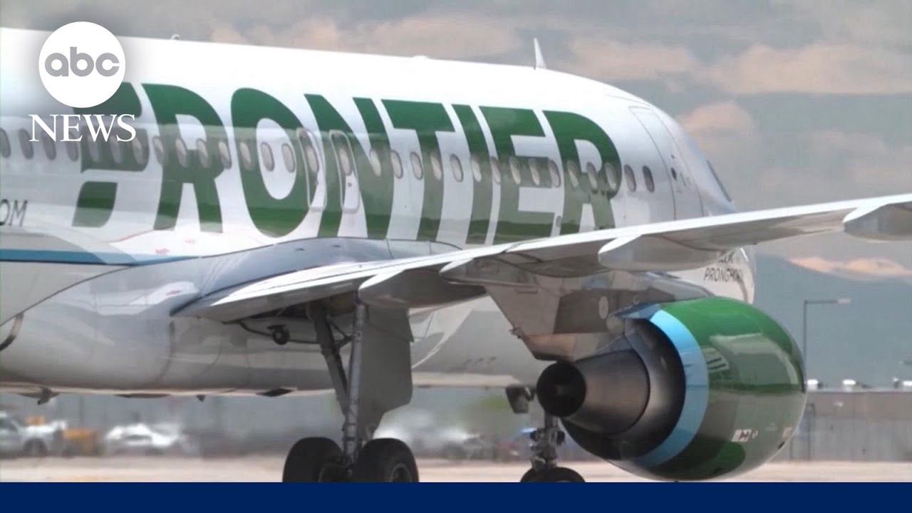 Самолет авиакомпании Frontier Airlines сбил человека на взлетно-посадочной полосе в Денвере.