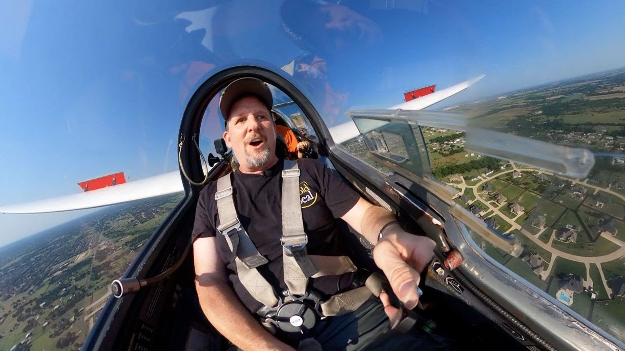 Gliding in Texas - Flying a Sailplane and a Tow plane in the Summer heat.