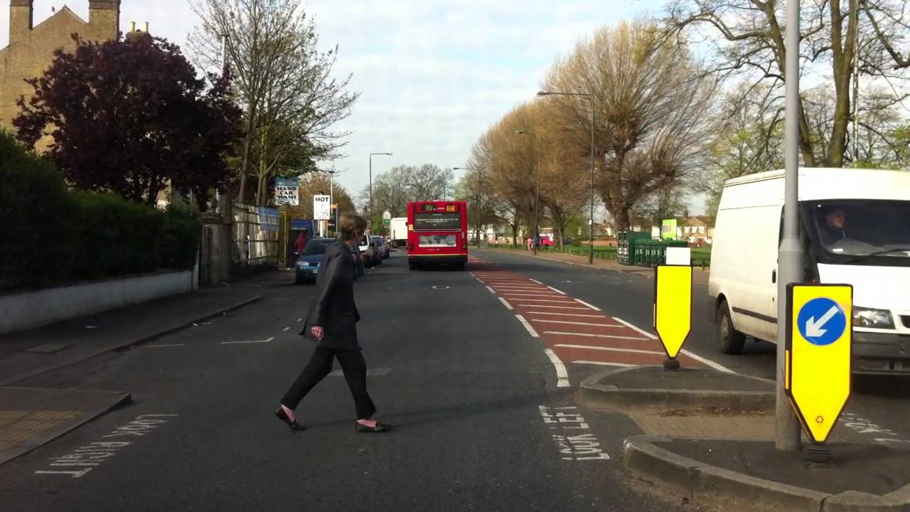 London streets (360.) - Brixton - Morden