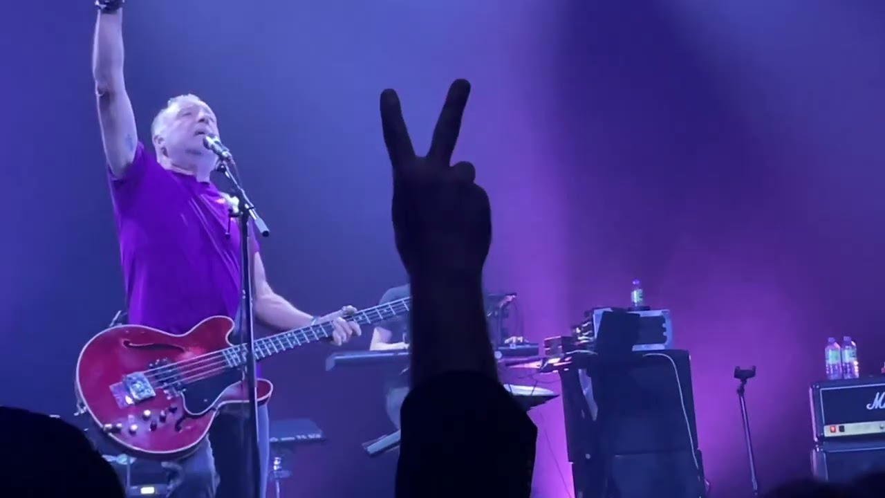 Peter Hook & The Light - New Dawn Fades (Live in Montréal on May 22 2025 - 4K)