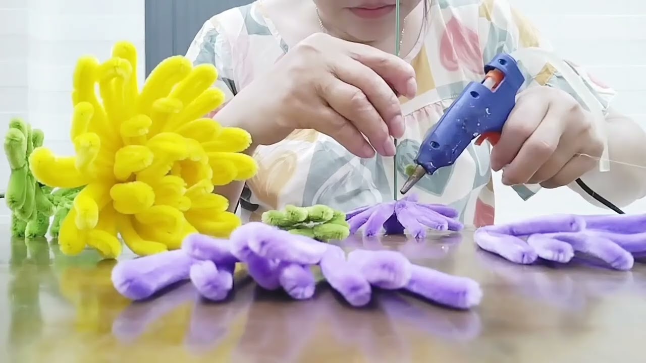 Hướng dẫn làm hoa cúc đại đóa bằng kẽm nhung đơn giản dễ làm 