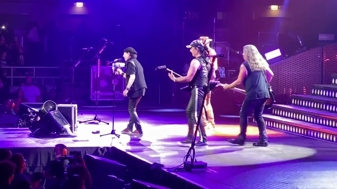 Scorpions Big city nights🦂9-24-22 San Antonio Tx