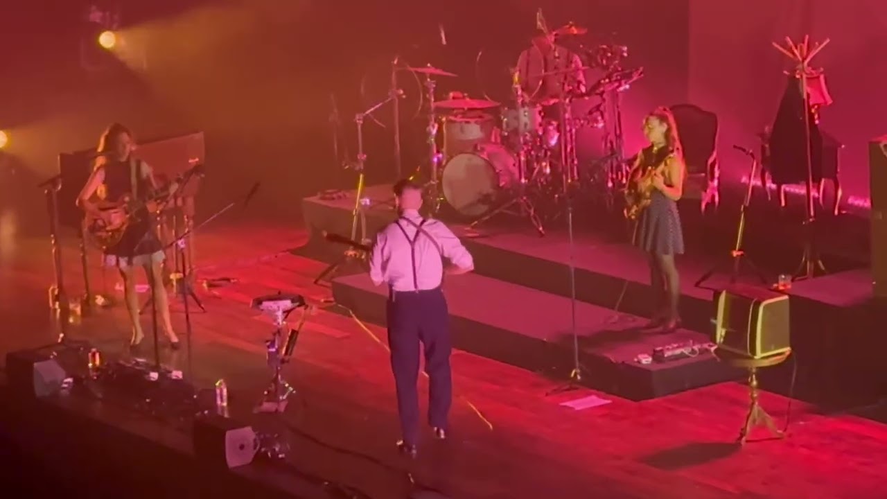 Asaf avidan live in Lyon 2025