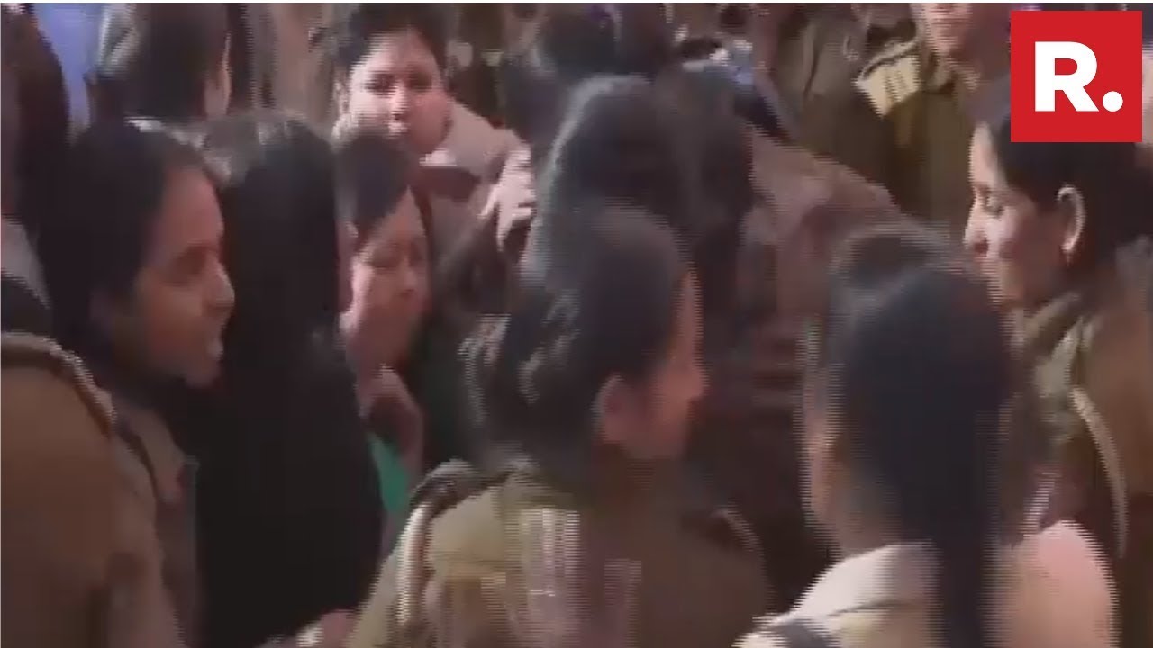JNU Fee Hike Protest: Students Try To Meet President Kovind, Face Lathi-Charge By Police
