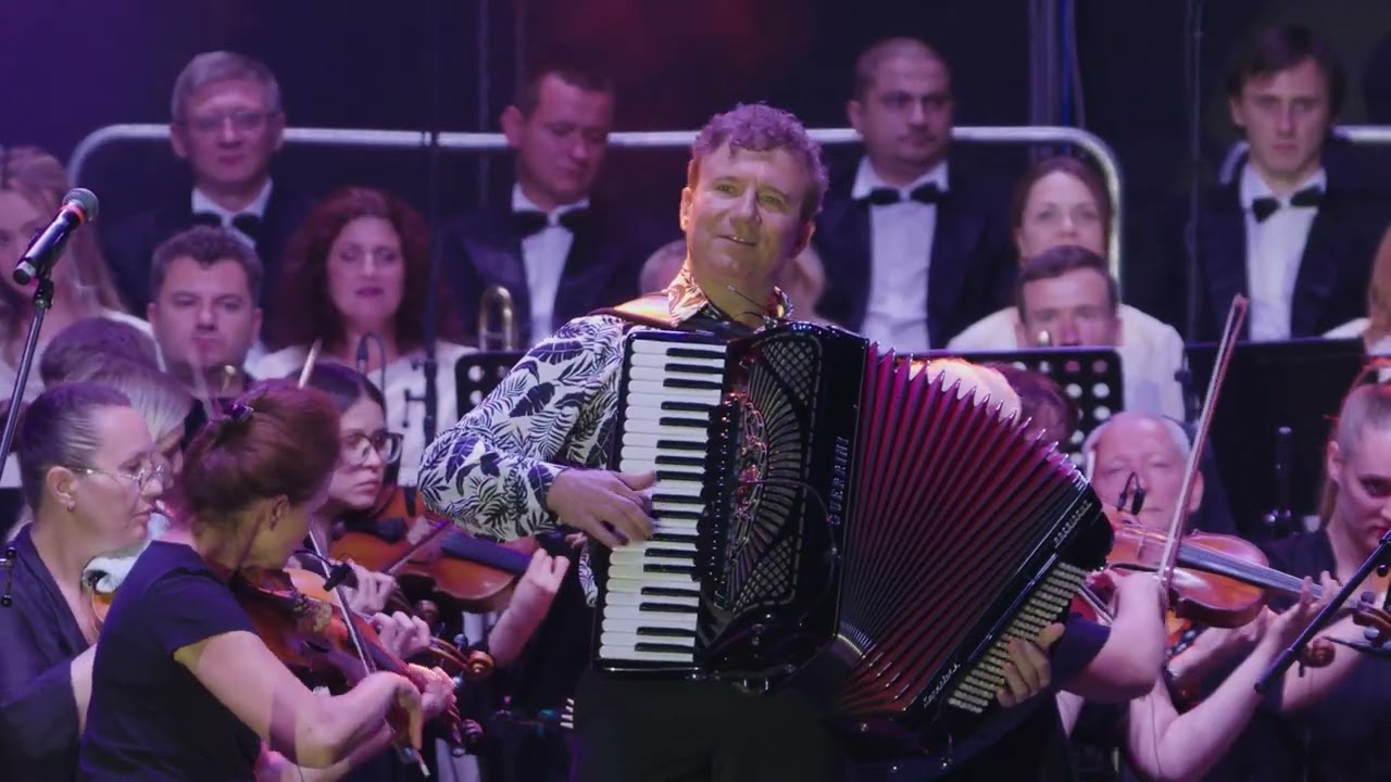 Vitalie Advahov - Cascada de Paris,  Pârâiașul