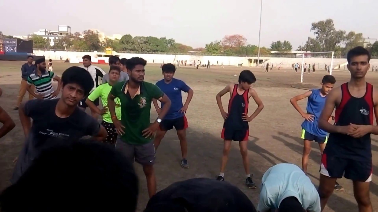 MPSI-vacancies2be announced soon,says Vivek Gurjar of Abhimanyu Academy,Indore/makes a presentation.