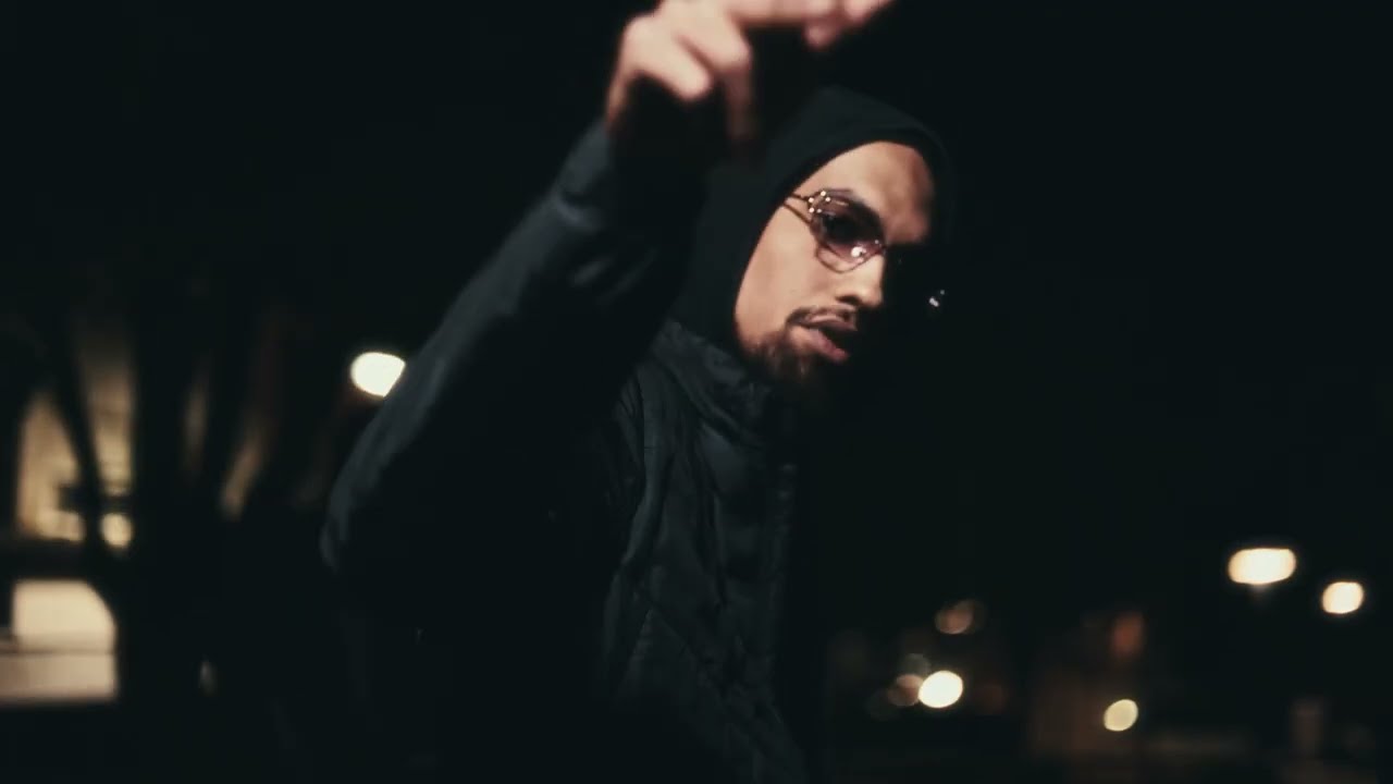 YAHIA - CORT&Egrave;GE (Clip Officiel)