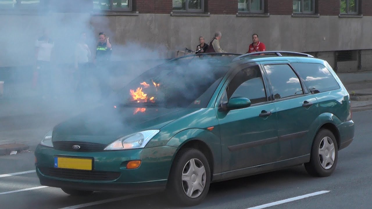 [Eerste beelden] Kortsluiting oorzaak autobrand Griffeweg Groningen