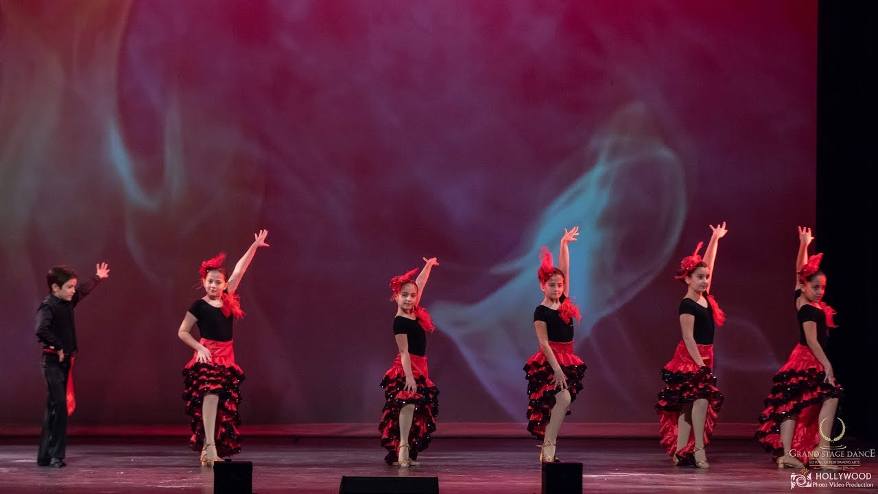 Pasodoble Performed by Latin American dance group l Grand Stage Dance