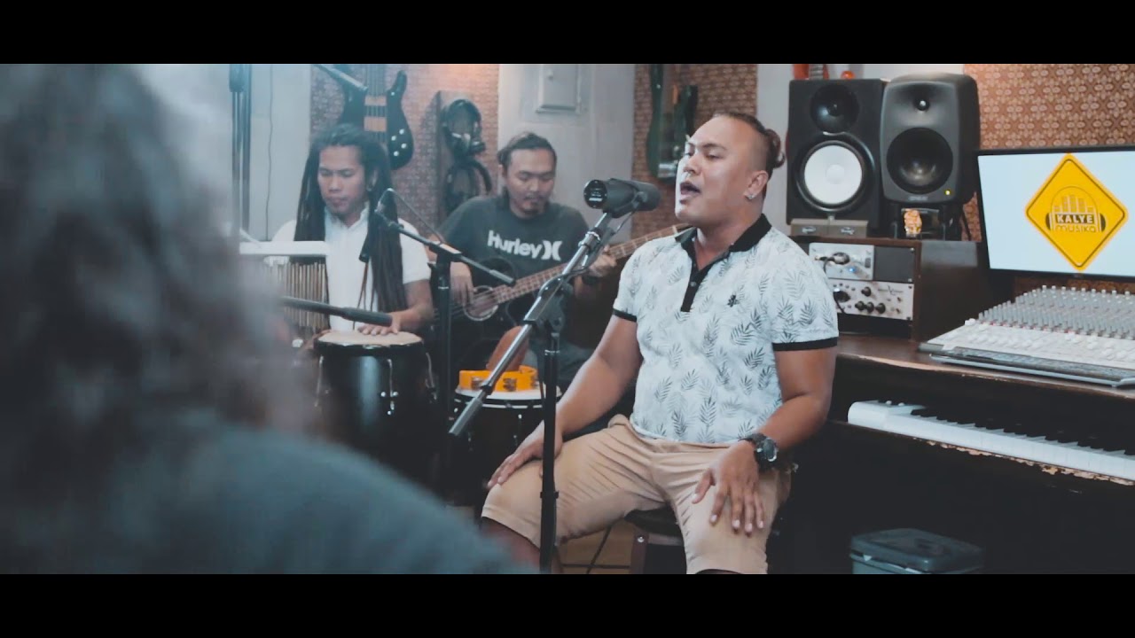 Santing - Can't Get Over You (In The Studio Live)