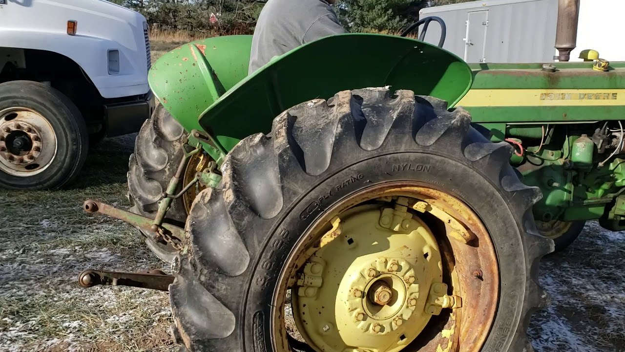 John Deere 420 Farm Tractor