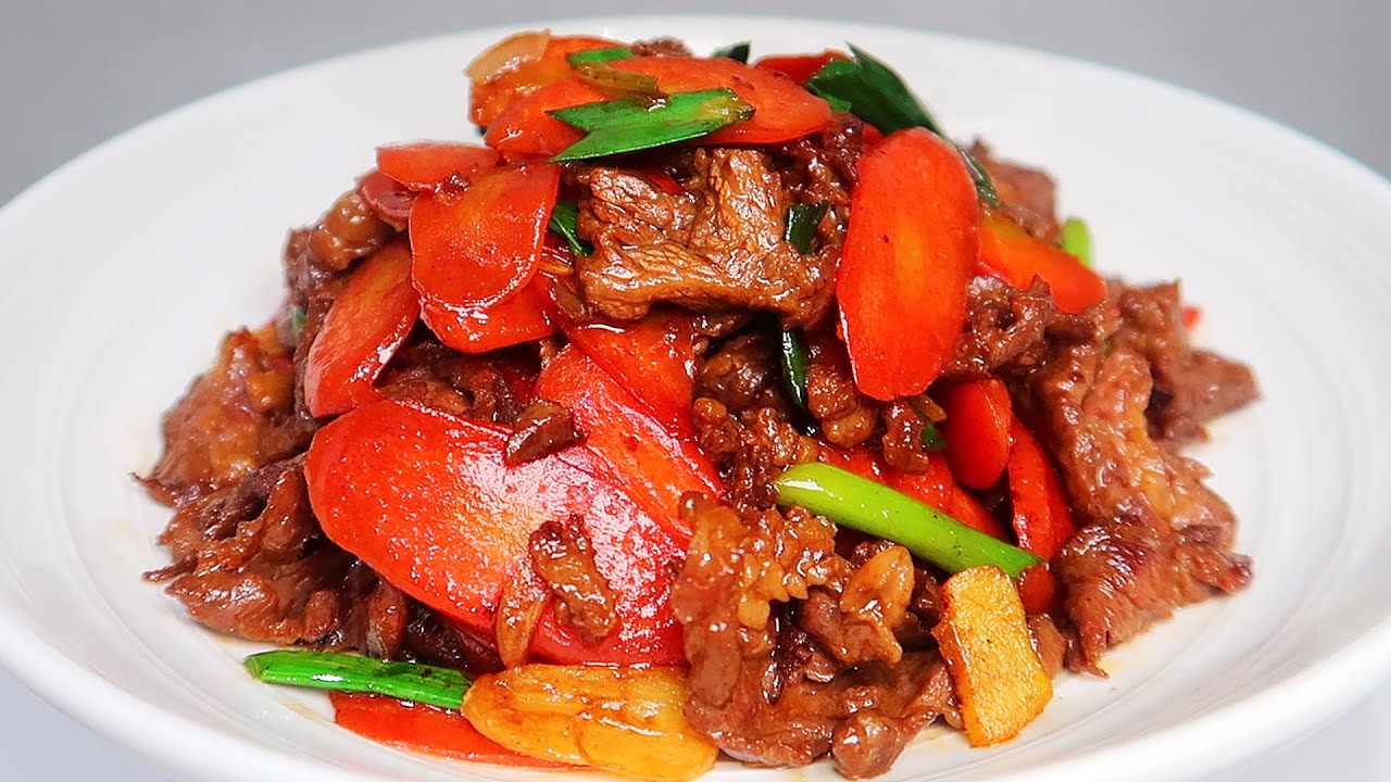 特别家常的胡萝卜炒肉，太适合春天长高季节了！