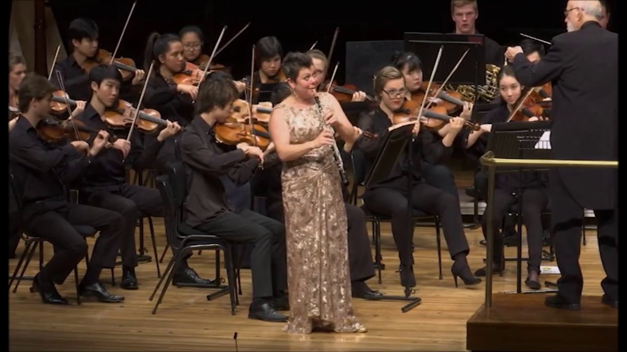 Mozart - Oboe Concerto, 3rd movt. - soloist Diana Doherty with the Queensland Youth Symphony