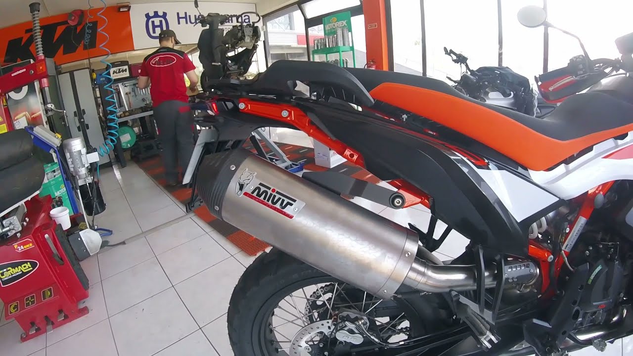 KTM 790 Adv R   STD vs MIVV