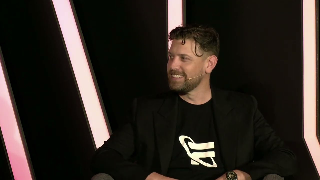 The Intersection of AI, Web3 and the Metaverse with Aaron McDonald and Yana Novikova at Apex 2023