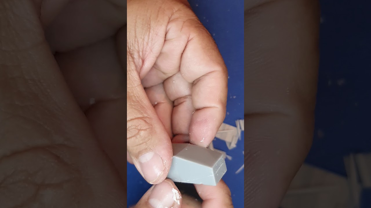 Tallado en cera de un rombo