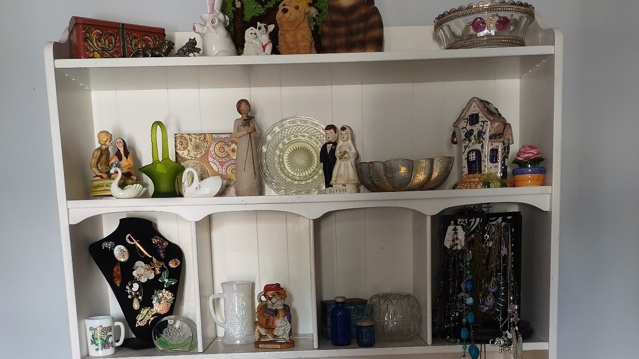 Vintage Live Sale with Calypso Antiques 7 PM