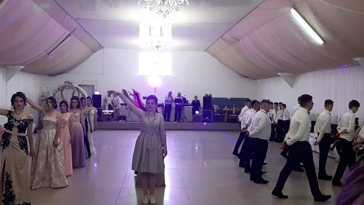 Танець випускників Мишинської гімназії