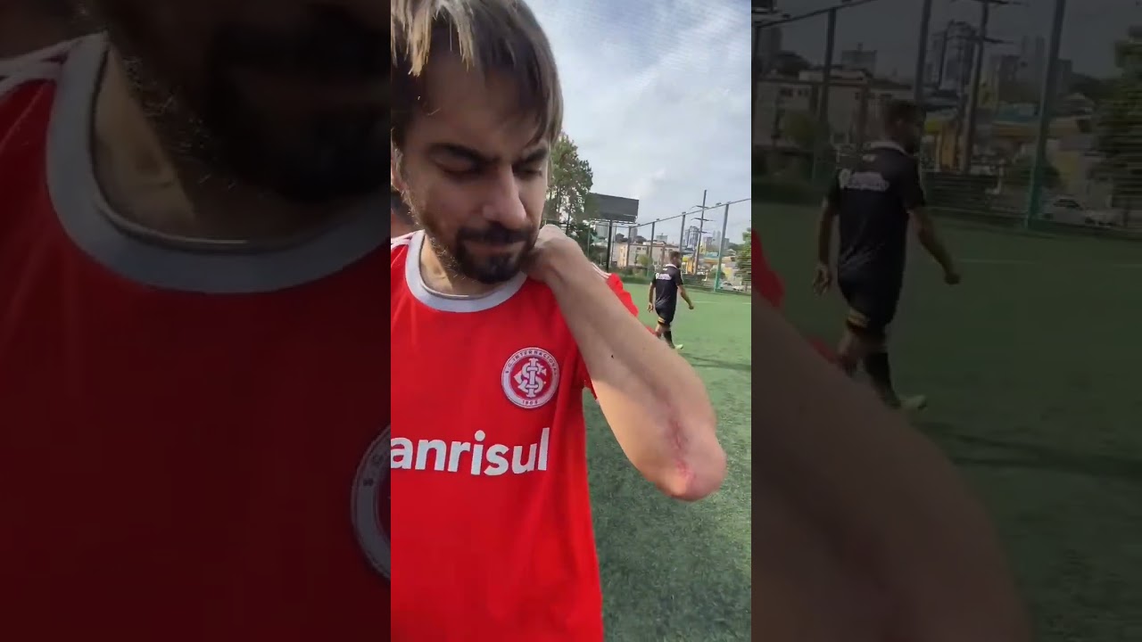 DESAFIO NAS COSTAS #1 | Esse v&iacute;deo &eacute; SUCO de Bola Nas Costas. Aproveitem 😎 #shorts