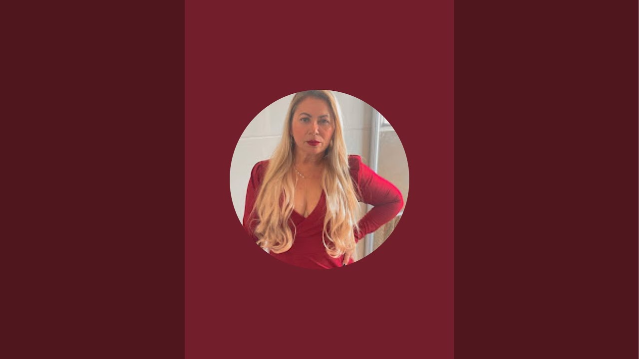 ClaudiaBenizia está ao vivo!