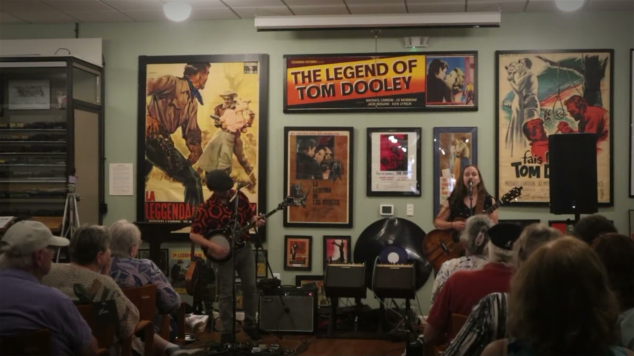Brown Mountain Lightning Bugs - Spirits Moving (Cult Song) - Live on Piedmont Folkways