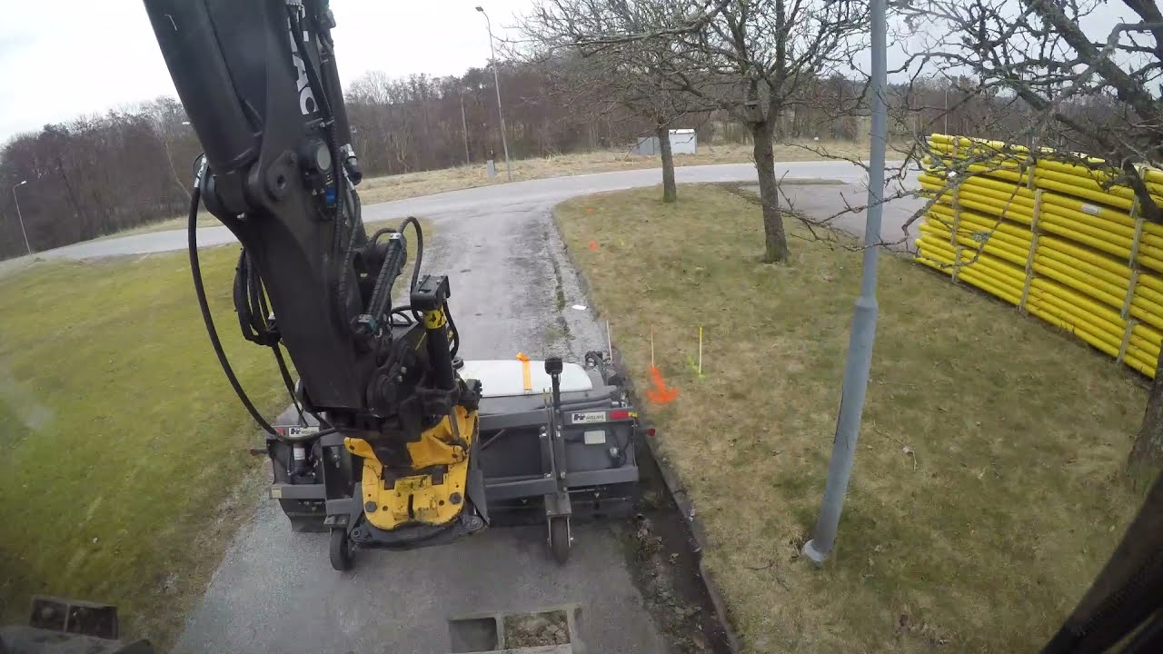 The Excavator Street Sweeper - Mecalac MTX12