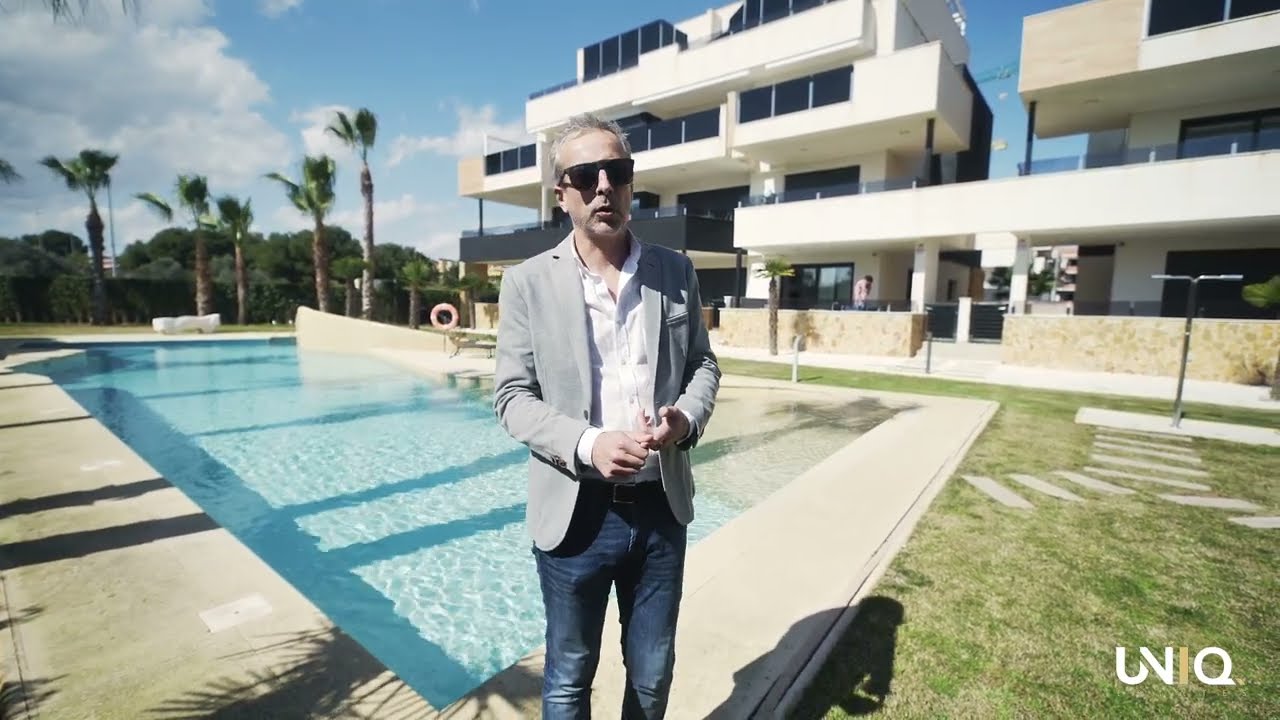 UNIQ Estates - Осмотр новостроек, расположенных в Ориуэла Коста на побережье Коста Бланка