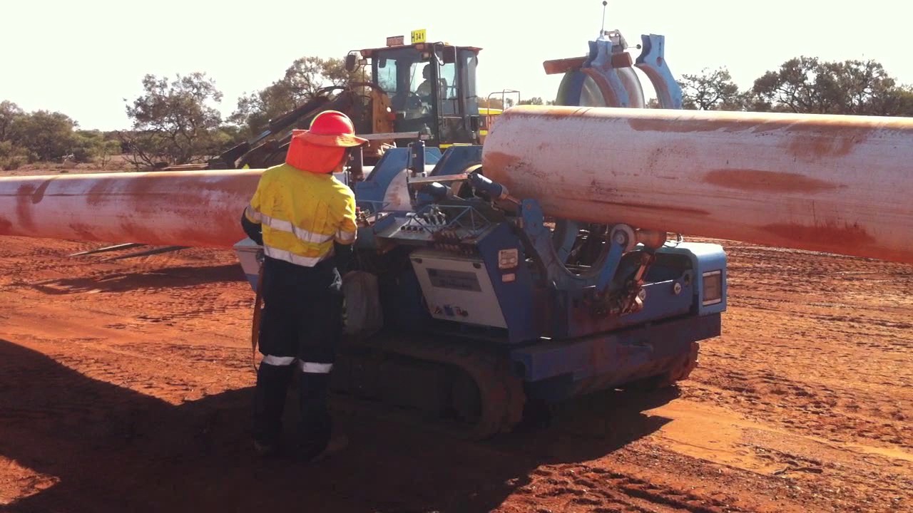 Bushranger 630 in action on pressure pipeline