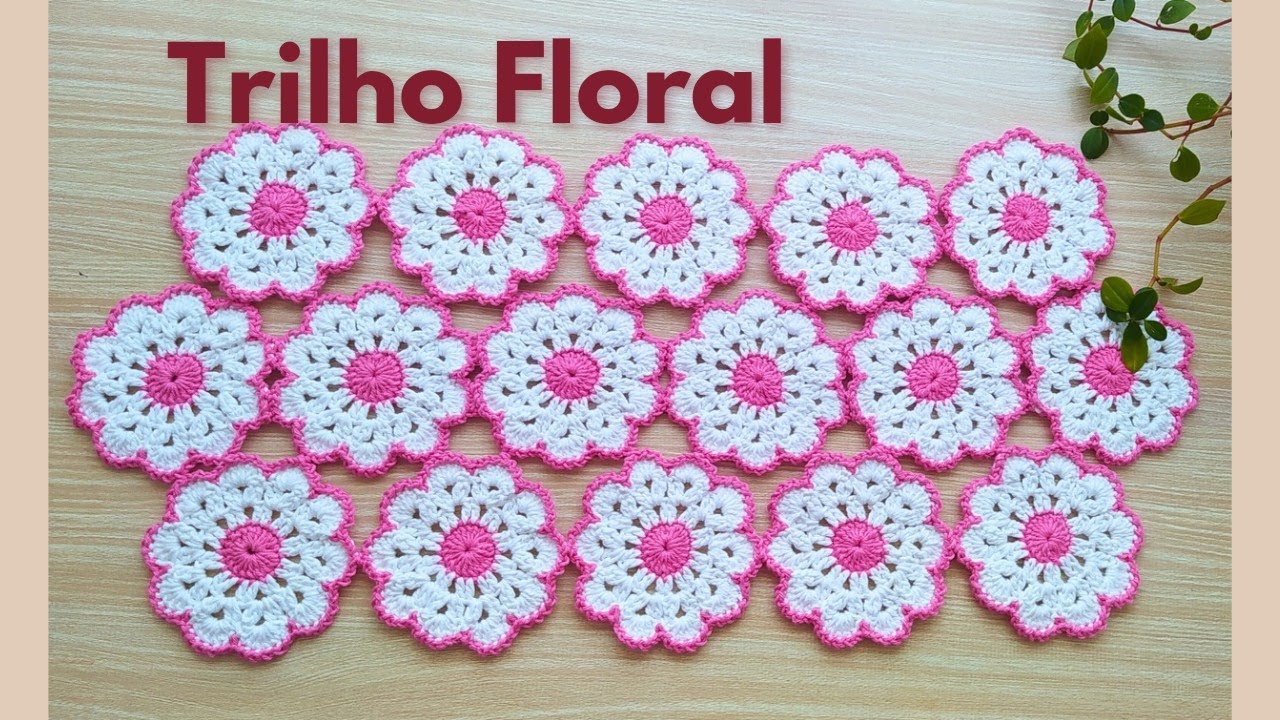 Trilho Floral de crochê