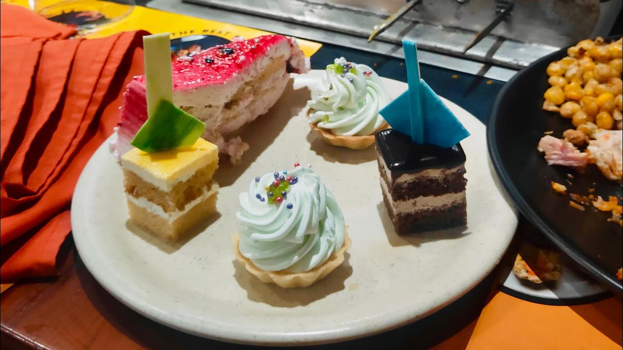 Collection of BBQ Desserts 🍽️🍰🧁🍧