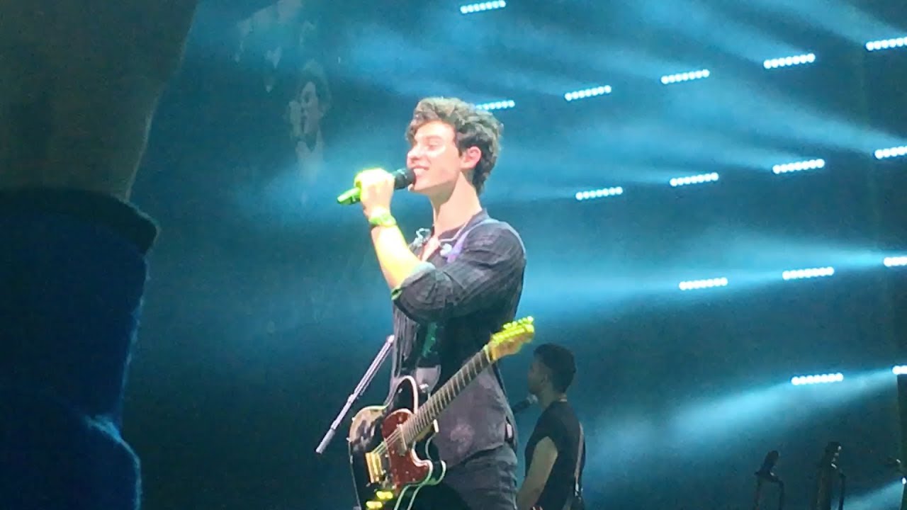 Shawn Mendes - Treat you better (live in Hong Kong)