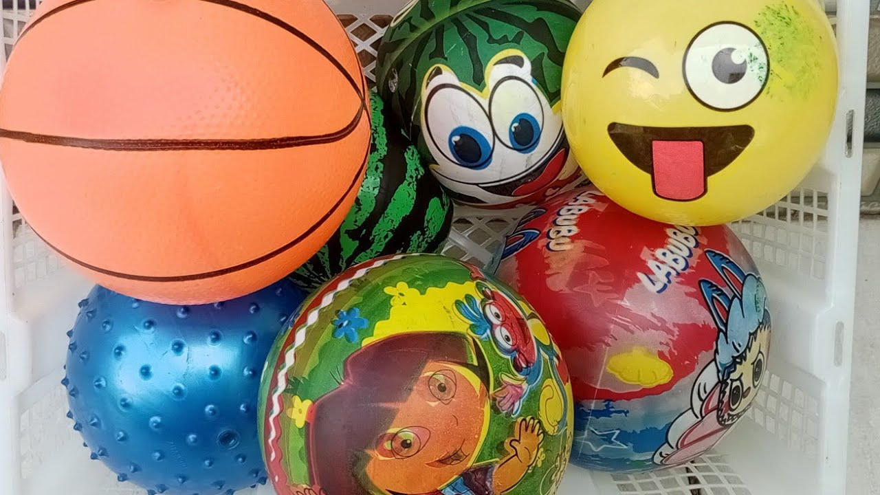 Ayo mencari bola basket bola semangka