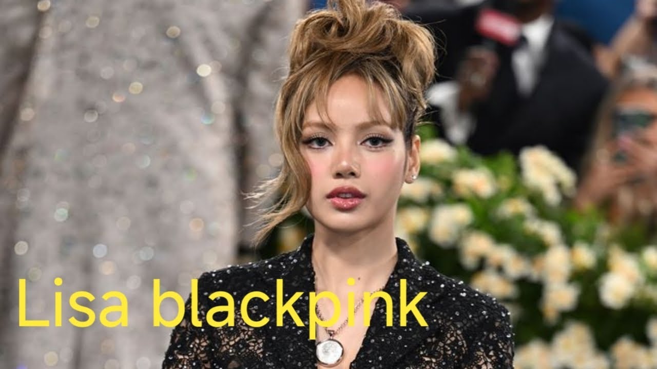 Лиса из BLACKPINK произвела фурор своим сексуальным появлением на мероприятии Louis Vuitton