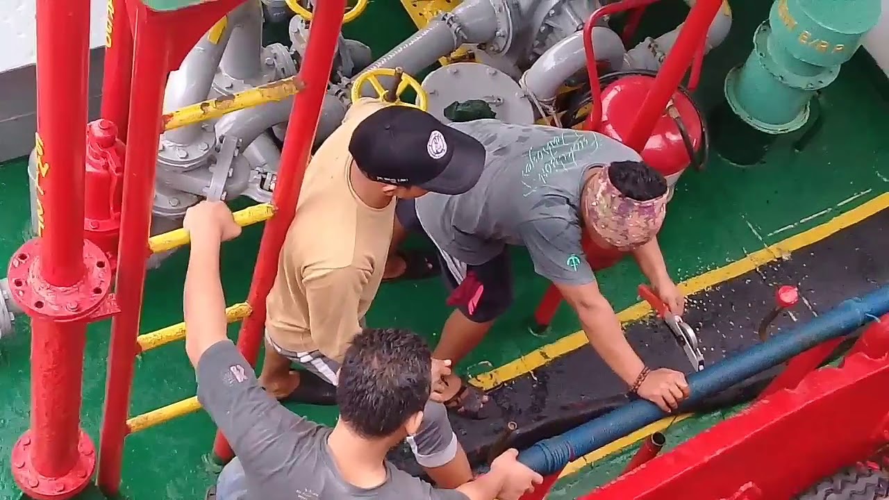 PROSES BUNKER (PENGISIAN BAHAN BAKAR) DI KAPAL