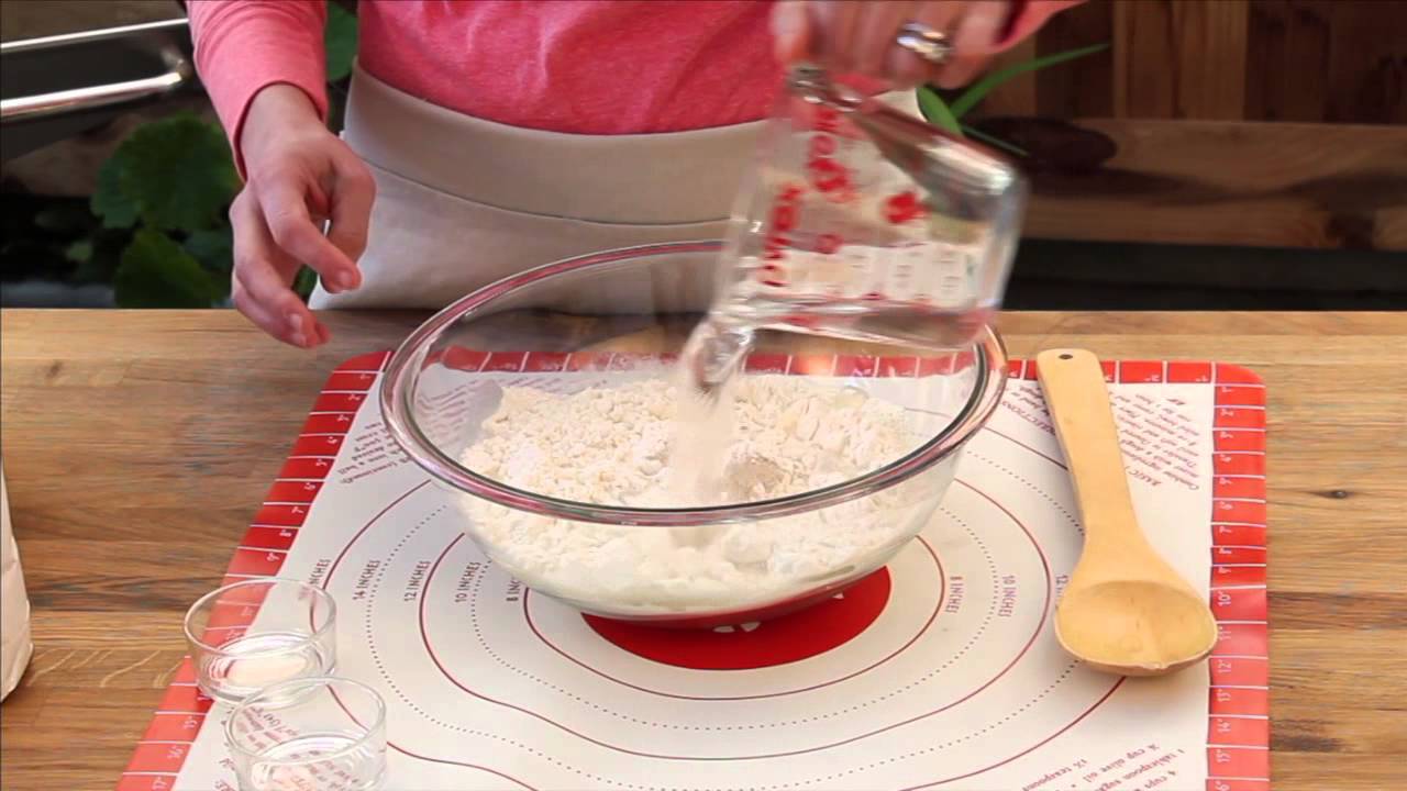 Making Pizza Dough from Scratch with 00 Pizza Flour