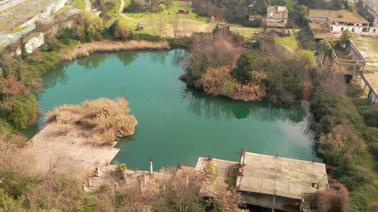 Ex Snia Viscosa, Roma - Il Parco e il Lago - Relaxing Short Drone Music Video