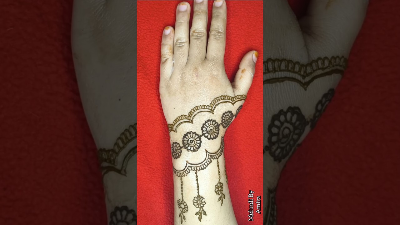 Easy Floral Back Hand Mehndi Design 🌸 | Simple Arabic Mehndi #Shorts #henna  #trendingmehndi