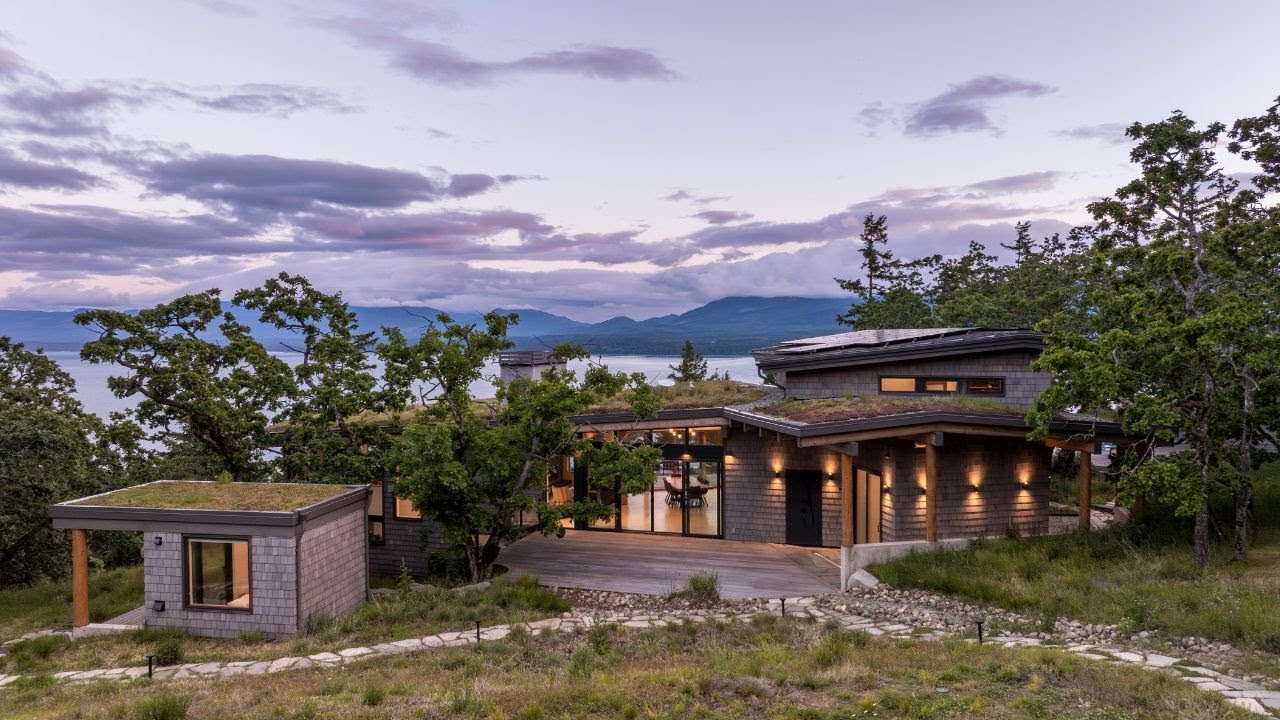 Luxury Home on Vancouver Island