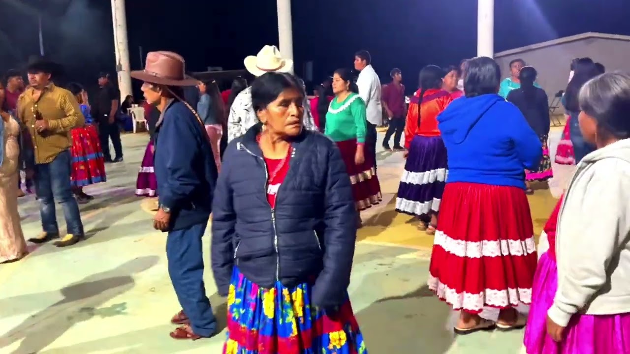 Baile Celebrando el Dia Todosantos en Sa Jose Yosocañu Oaxaca 03 de Nov del 2024