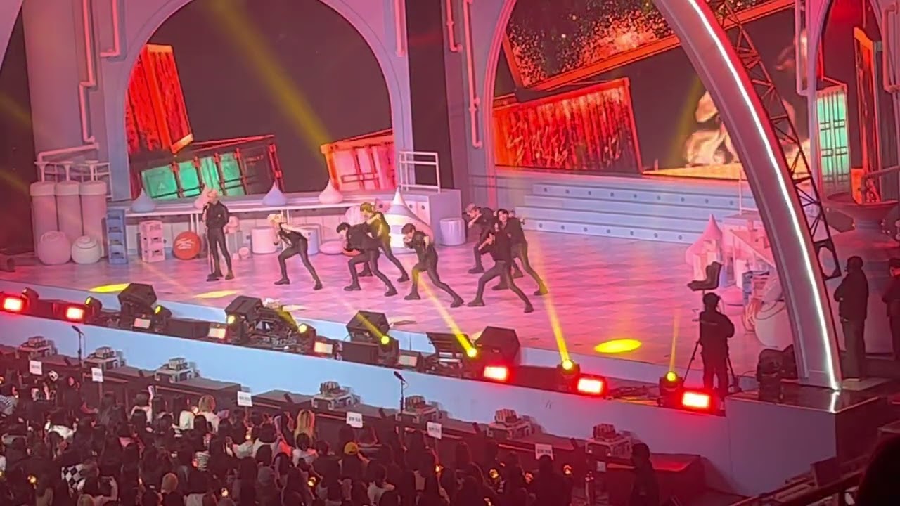 220213 스트레이키즈 팬미팅 더블낫 신메뉴 퀘스쳔 백도어 straykids Double Knot Question Back door