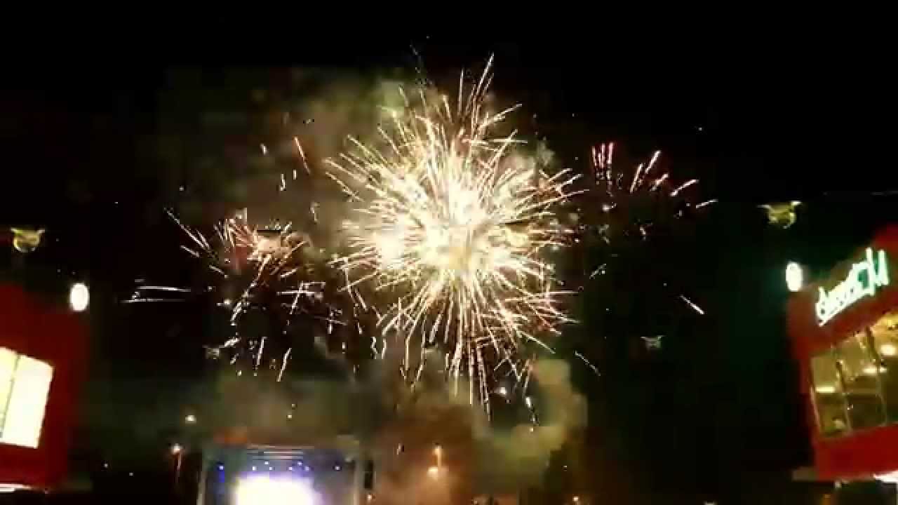 Vatromet otvaranje  AVIV PARK ZVEZDARA 12.11.2015