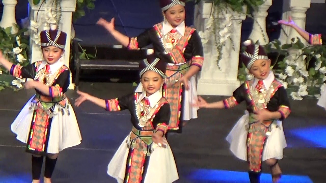 vulkee 2017 2018 MN Hmong New Year: Hmong Dancers 2