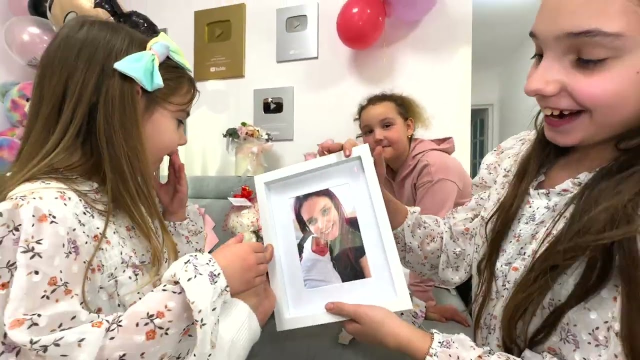 Ariana Maria AJUNGE ACASĂ 🤍 Prima Petrecere în Familie 🥳