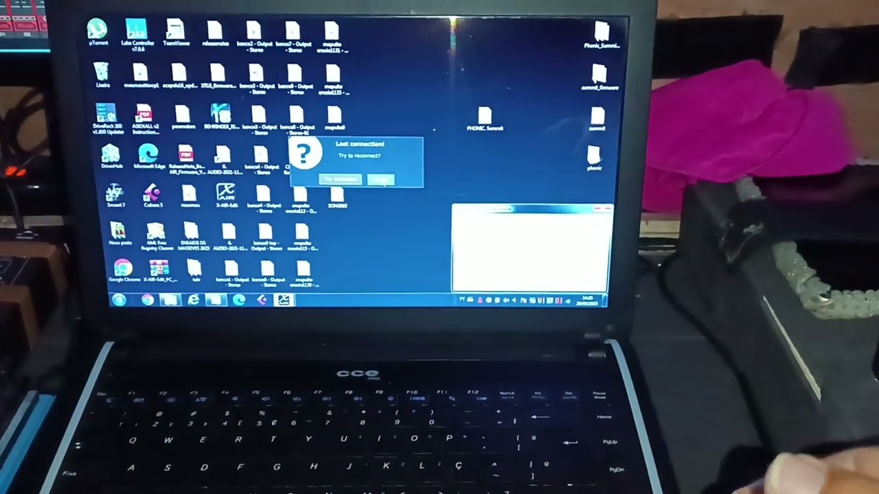 TP-LINK AC1200 XAIR XR18 BEHRINGER