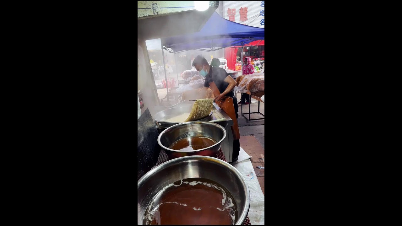 China Snack Livestream | Hand-Pulled Sanzi Technique | Real-Time Frying Process