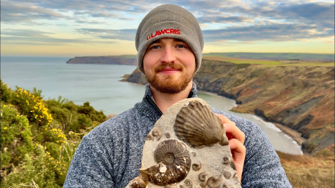 We Tried Fossil Hunting By An Ancient Beach! Searching For Ammonites, Bones, Fish And More!