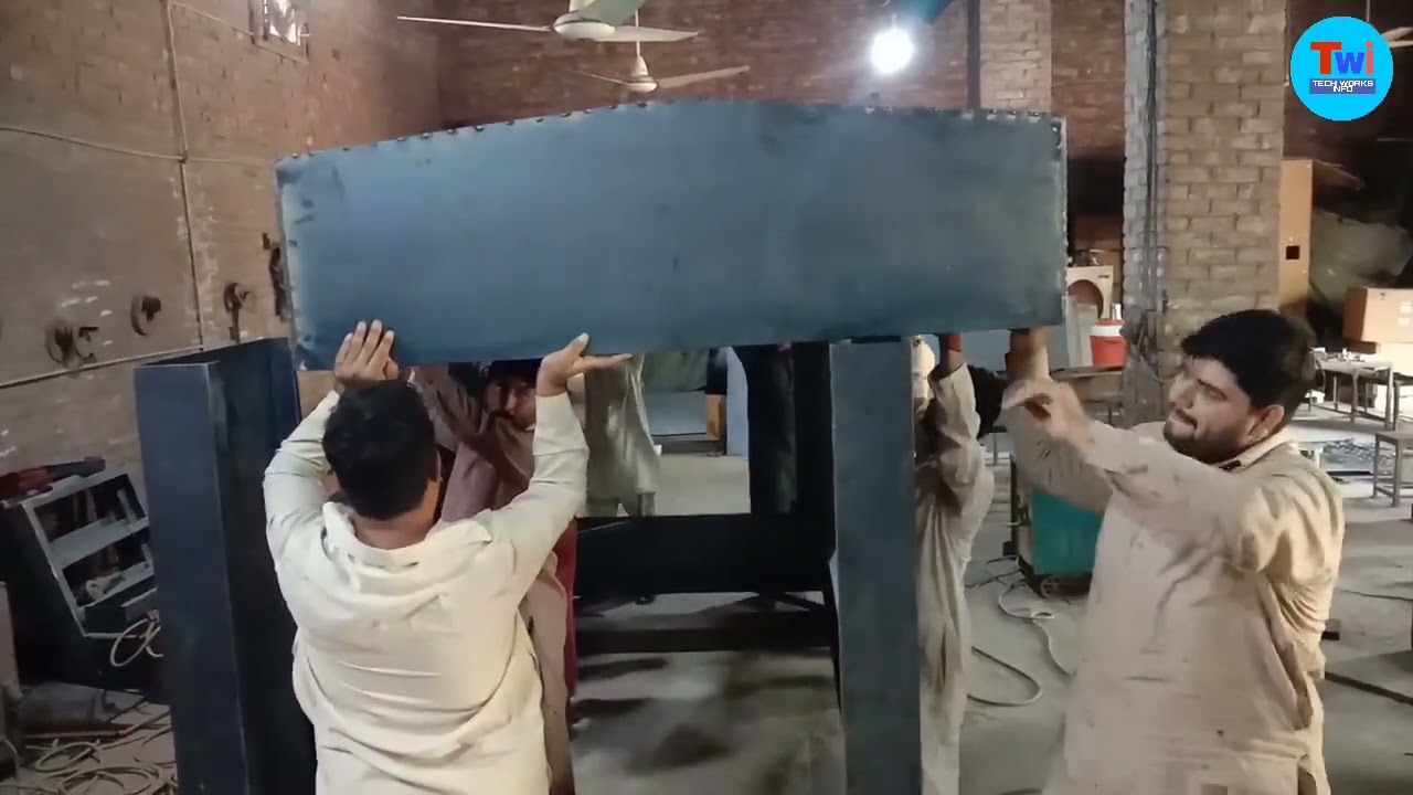 Perkins Generator 500kva Soundproof Canopy Making