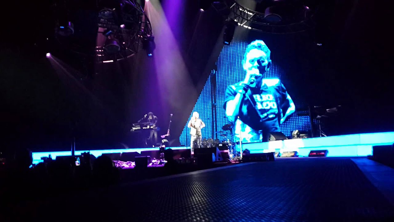 BLUE DRESS- DEPECHE MODE LIVE IN PARIS