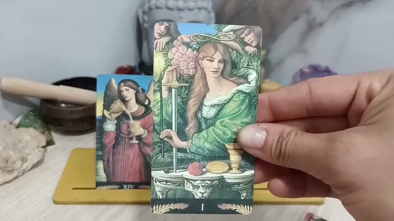 CAPRICORNIO ♑ TU MAYOR REGALO ESTA POR DESATARSE! DIOS MIO DEBO DECIRTE LA VERDAD! TE AMAN 🍀