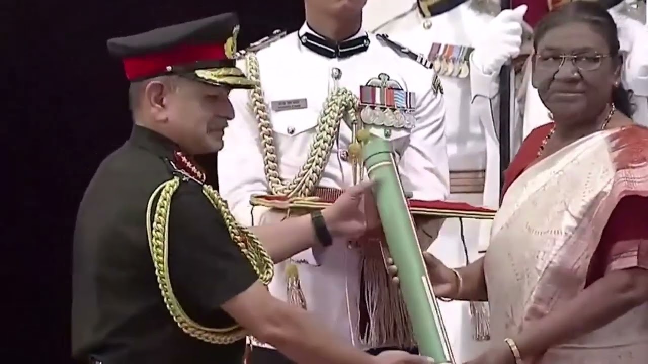 President Murmu Awards PVSM to Indian Army Chief Gen Upendra Dwivedi | Defence Investiture Ceremony